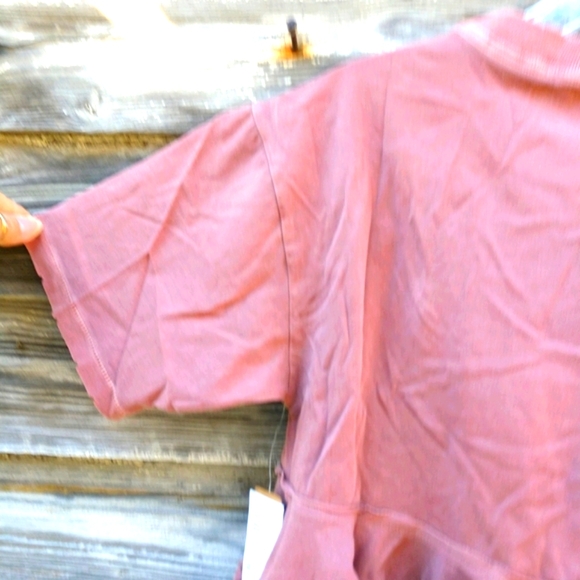 🩸SALE $5.00🩸🆕Urban Outfitters Oversized Tiered T-shirt - Picture 7 of 11